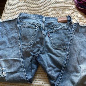 Levis distressed high waisted jeans